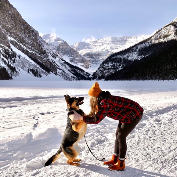 Meet your Posher, Erica - Picture 1 of 1